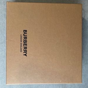 Burberry box